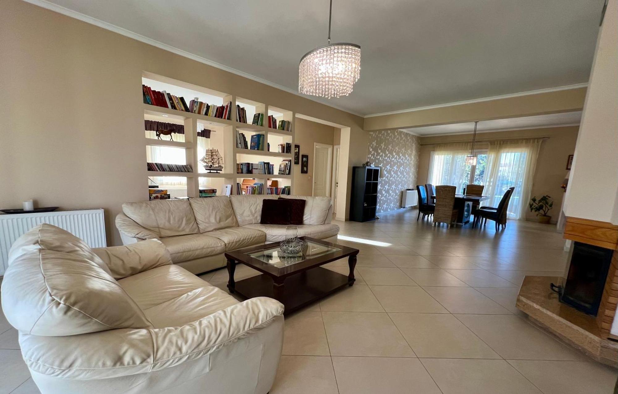 Luxury House *